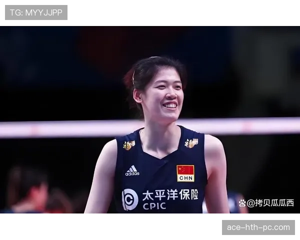 李盈莹训练完随手啃个鸡腿，这自律和胃口真不冲突啊？