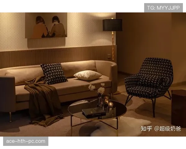 看到特雷·杨晒的家居照，我的天，客厅能办婚礼我钱包瞬间发冷