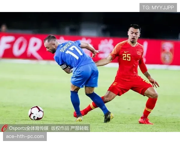 张琳芃右后卫直塞破防，本赛季对位边锋压制策略解析
